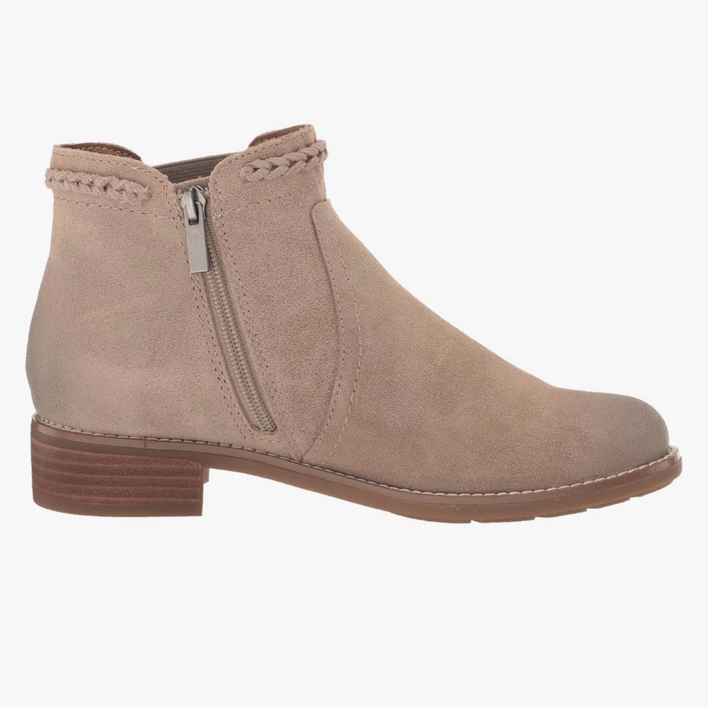 Earth® Women's NIKA Casual Bootie, Beige 240, 6 M - Picture 2 of 3